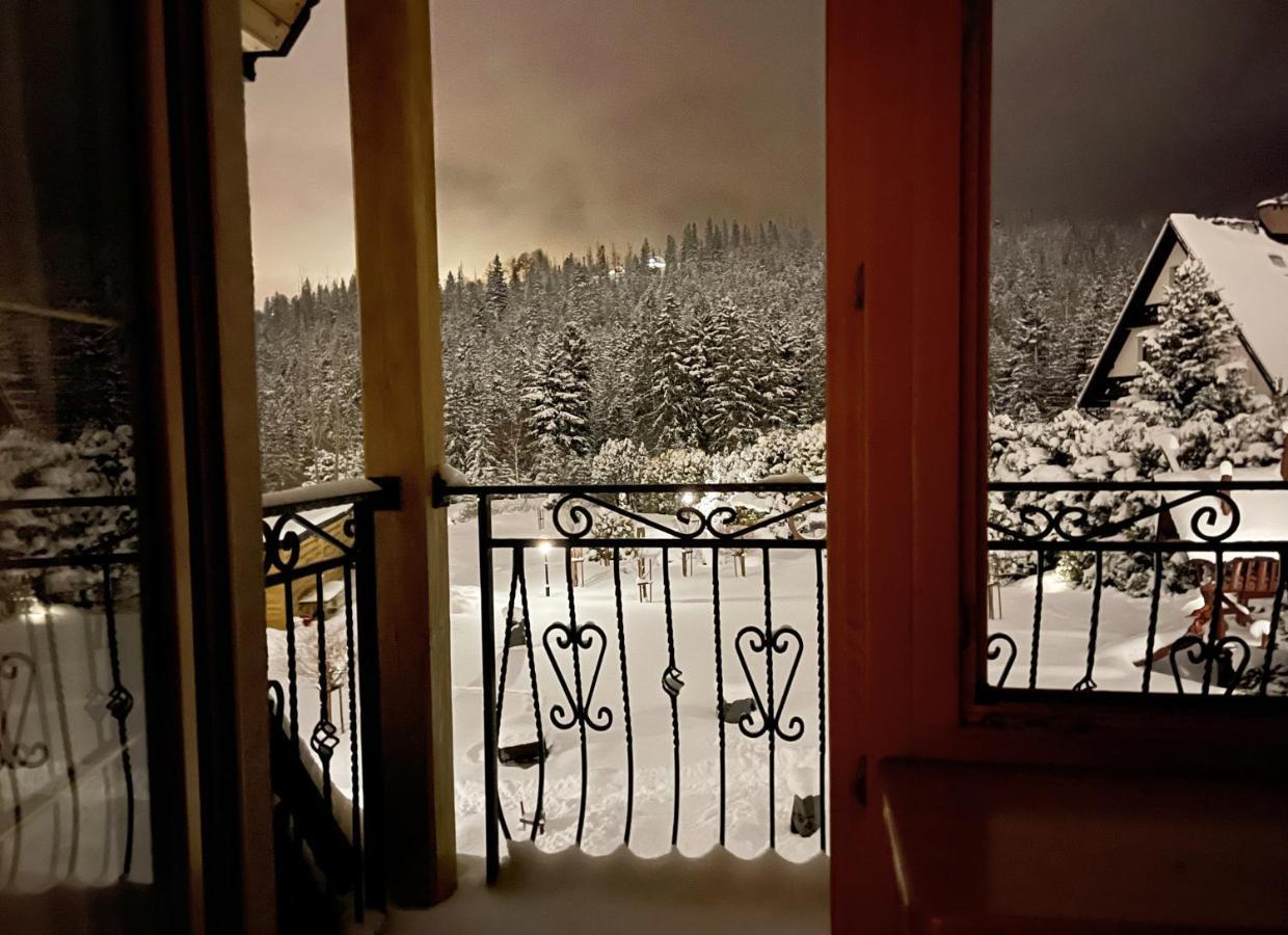 Deluxe Double Room balcony Garden View