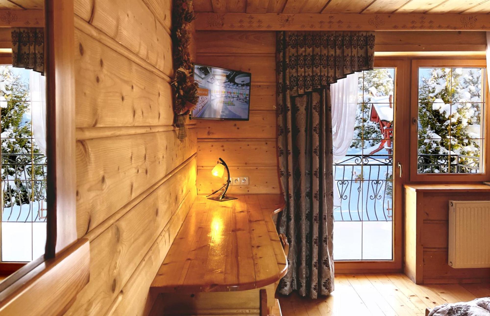 Deluxe Double Room balcony Garden View