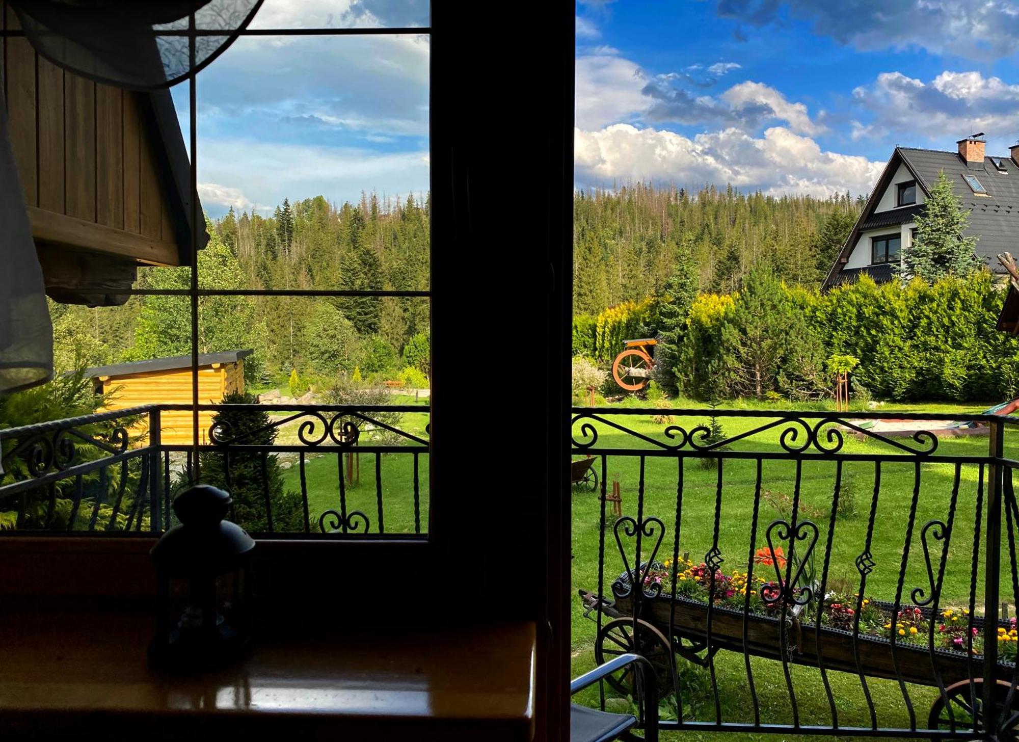 Deluxe Double Room balcony Garden View